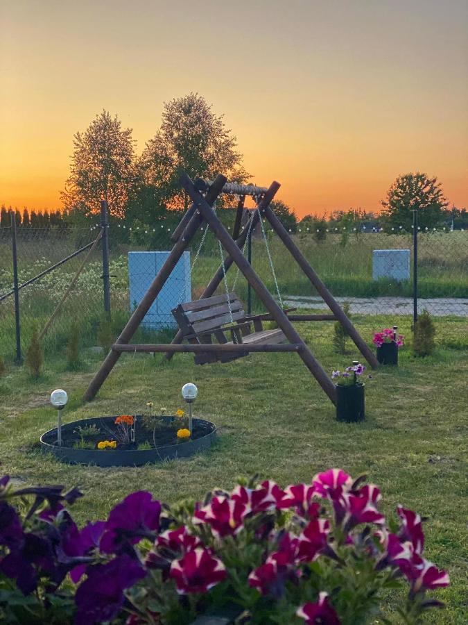Domki Wczasowe Nidia Jezierzany Bagian luar foto